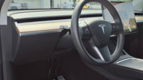 2022 Tesla Model Y - Images - 10