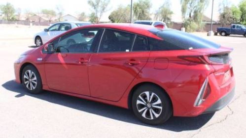 2017 Toyota Prius Prime - Images - 4