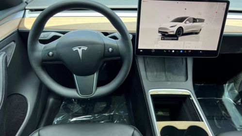 2022 Tesla Model Y - Images - 24