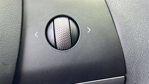 2022 Tesla Model Y - Images - 27
