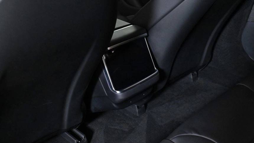 2021 Tesla Model S - Images - 16