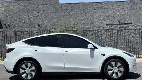 2022 Tesla Model Y - Images - 9