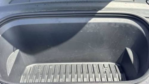 2022 Tesla Model Y - Images - 13
