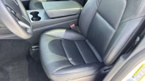 2022 Tesla Model Y - Images - 15
