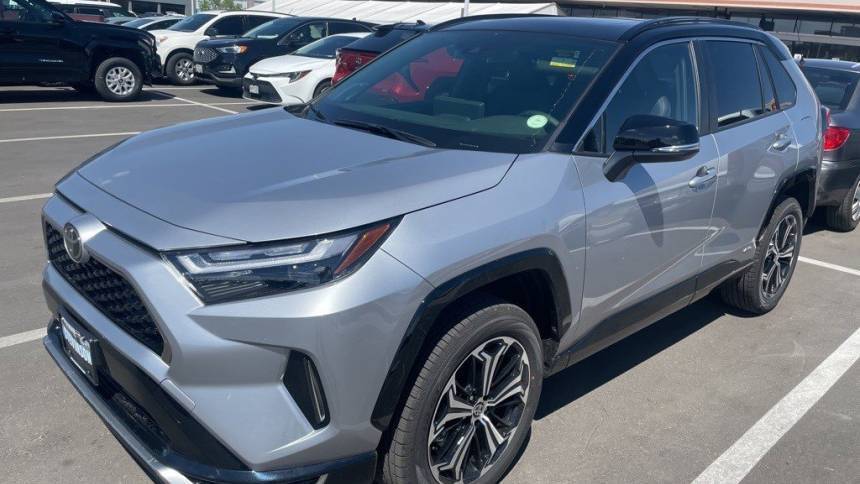 2025 Toyota RAV4 Plug-In Hybrid - Images - 1