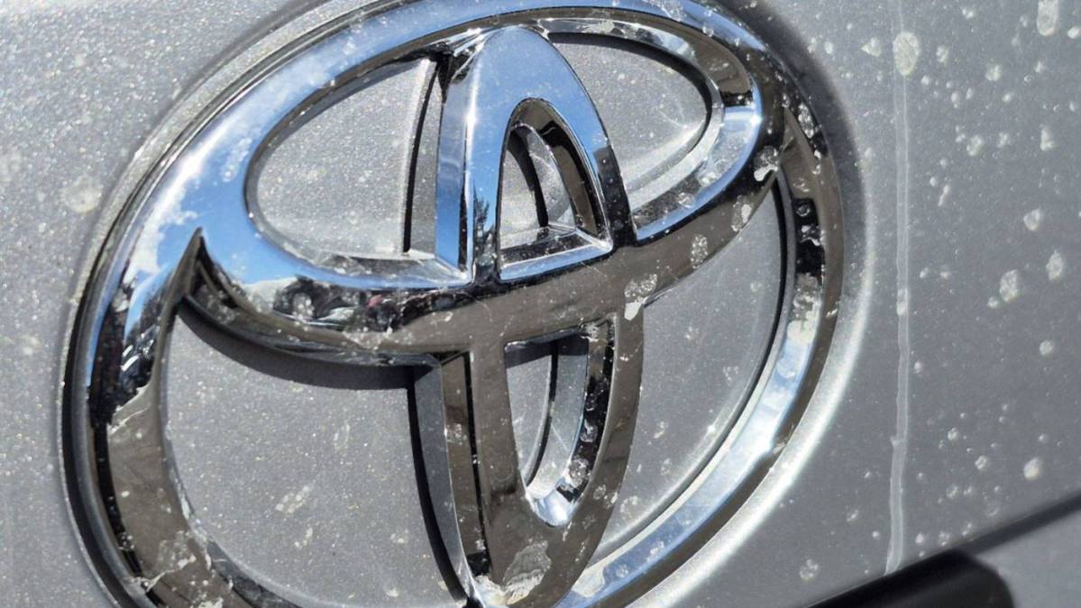 2025 Toyota RAV4 Plug-In Hybrid - Images - 23