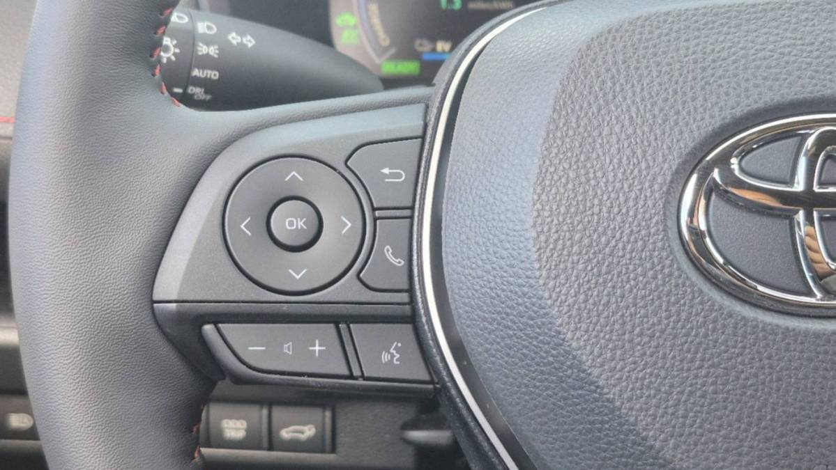 2025 Toyota RAV4 Plug-In Hybrid - Images - 31