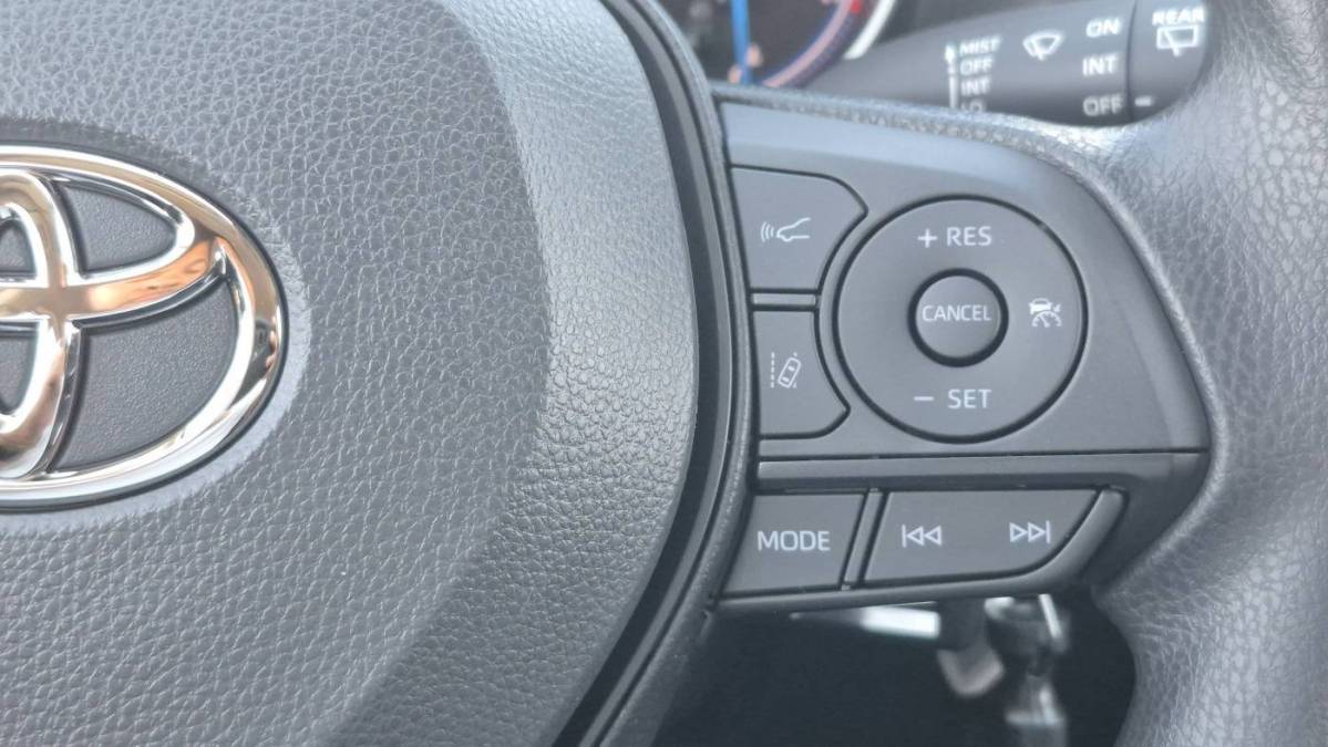 2025 Toyota RAV4 Plug-In Hybrid - Images - 28