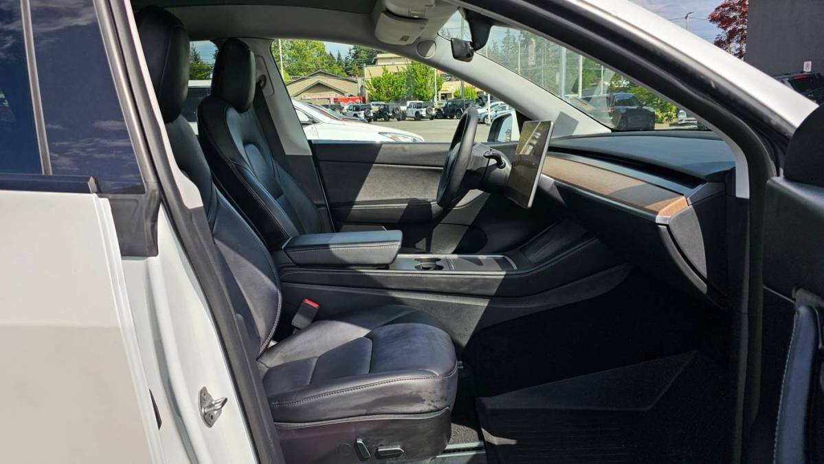 2021 Tesla Model Y - Images - 10