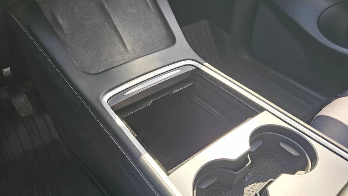 2021 Tesla Model Y - Images - 21