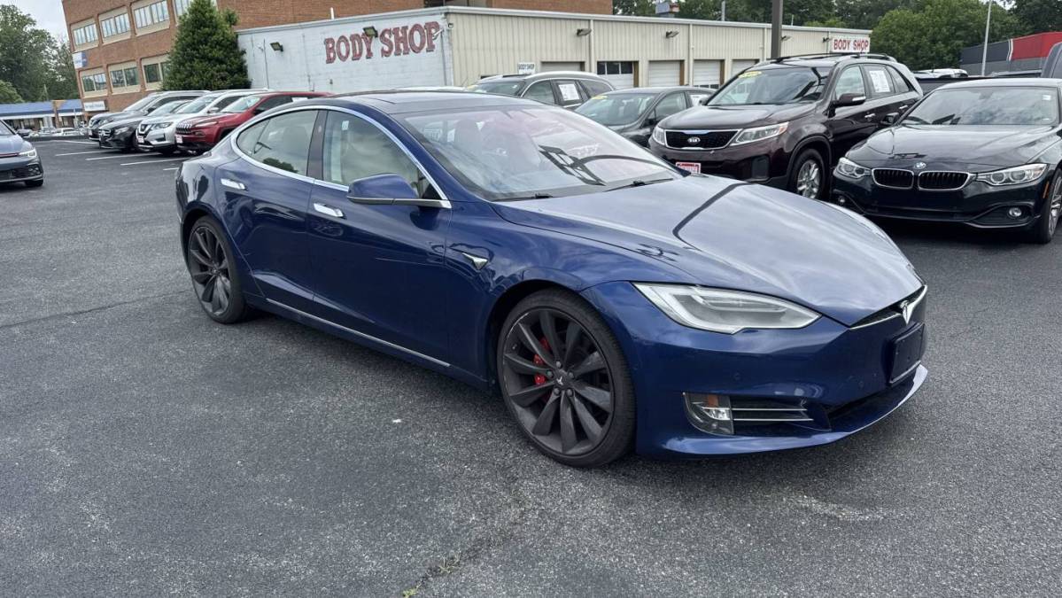 2016 Tesla Model S - Images - 2
