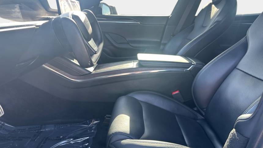 2021 Tesla Model S - Images - 9