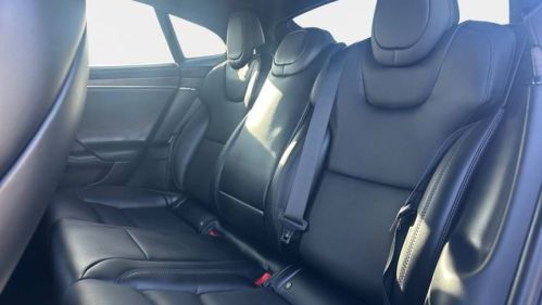 2021 Tesla Model S - Images - 13