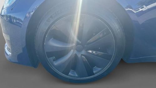 2021 Tesla Model S - Images - 14