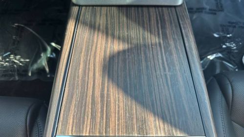 2021 Tesla Model S - Images - 23