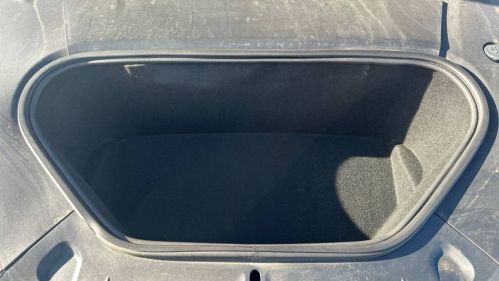2021 Tesla Model S - Images - 25