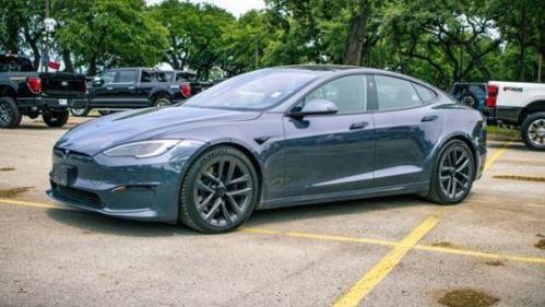 2022 Tesla Model S - Images - 2