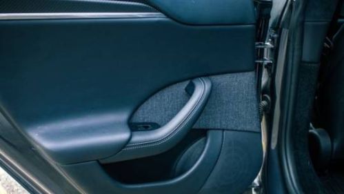 2022 Tesla Model S - Images - 14