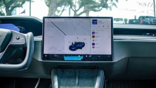 2022 Tesla Model S - Images - 21