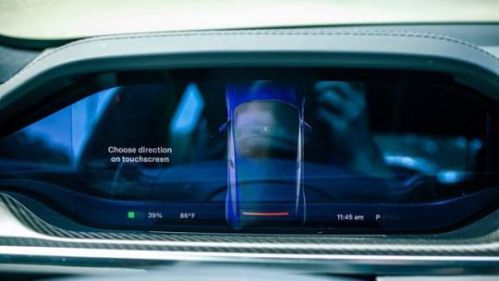 2022 Tesla Model S - Images - 23