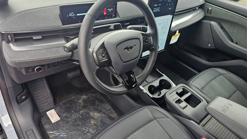 2025 Ford Mustang Mach E 3FMTK4SX1SMA13263