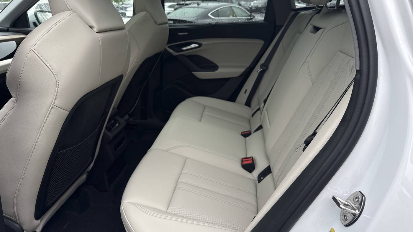 2025 Audi Q6 e-tron WA124BGF4SA006877