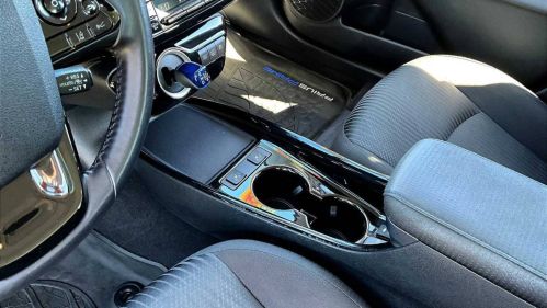 2020 Toyota Prius Prime - Images - 16