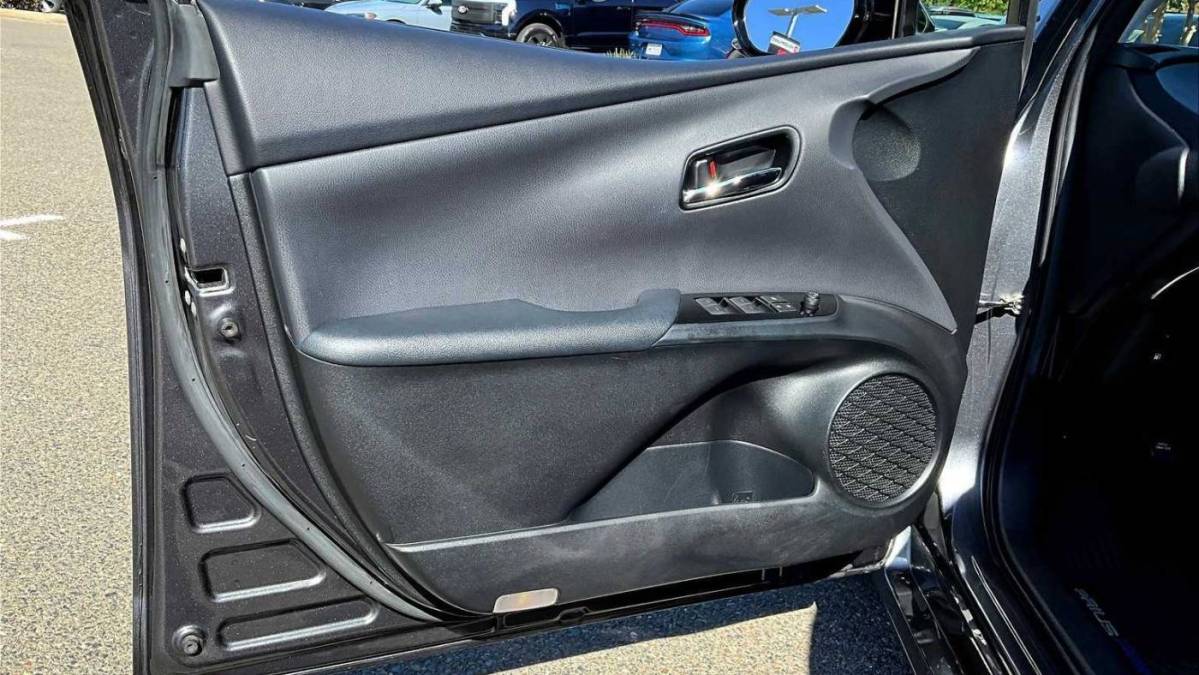 2020 Toyota Prius Prime - Images - 21