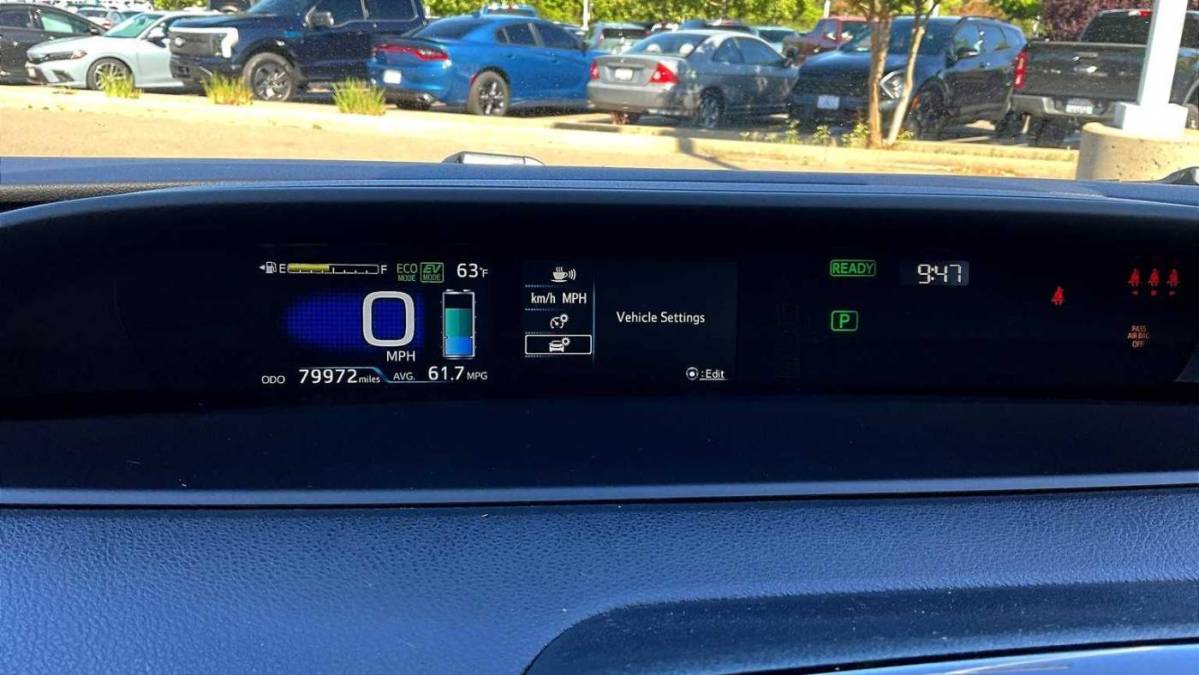 2020 Toyota Prius Prime - Images - 25