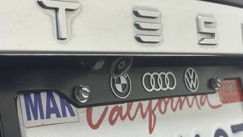 2017 Tesla Model S - Images - 14