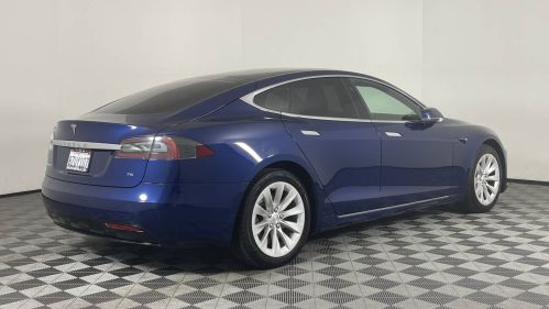 2017 Tesla Model S - Images - 17