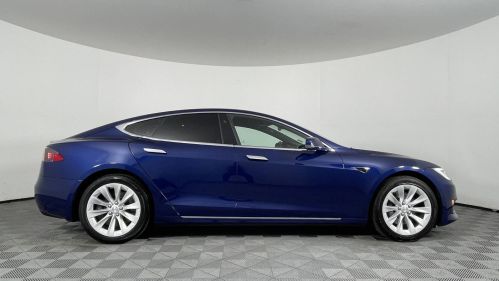 2017 Tesla Model S - Images - 18