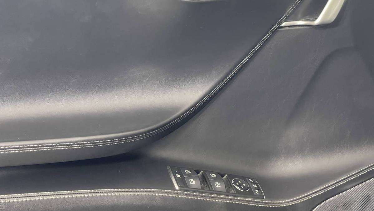 2017 Tesla Model S - Images - 21