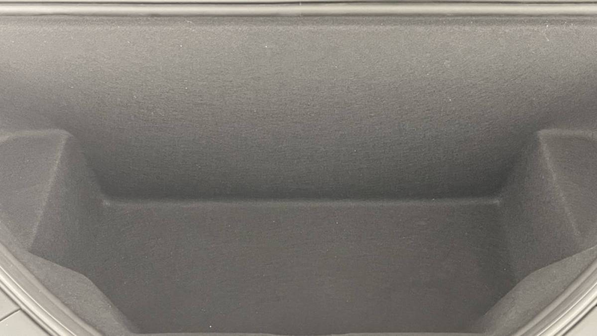2017 Tesla Model S - Images - 40