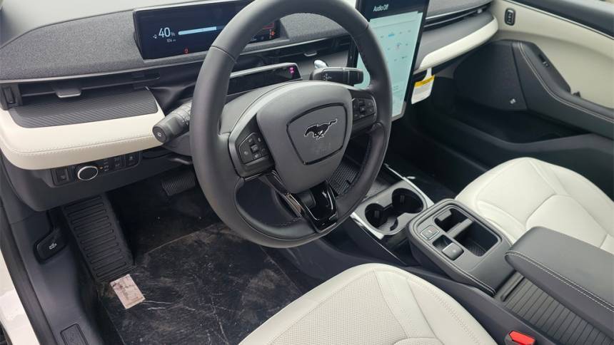 2025 Ford Mustang Mach E 3FMTK3SU9SMA17335