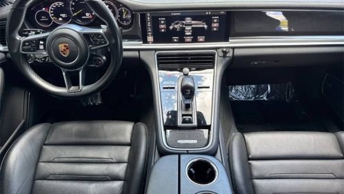 2018 Porsche Panamera - Images - 13