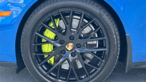 2018 Porsche Panamera - Images - 26