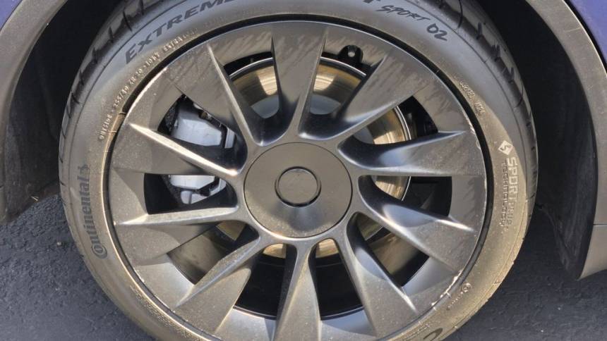 2024 Tesla Model Y - Images - 11