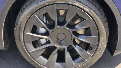 2024 Tesla Model Y - Images - 12