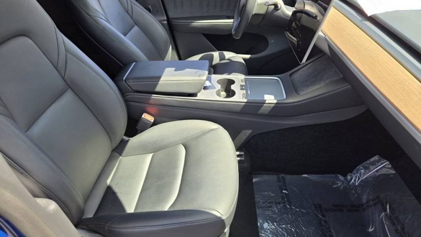 2024 Tesla Model Y - Images - 18