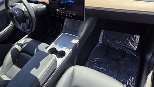 2024 Tesla Model Y - Images - 19