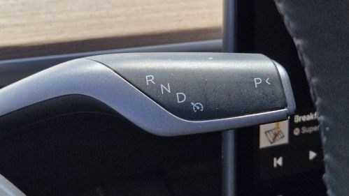 2024 Tesla Model Y - Images - 28