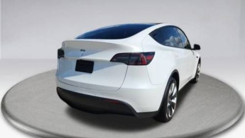 2022 Tesla Model Y - Images - 11