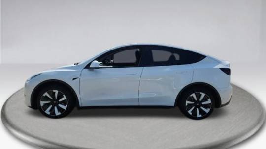 2022 Tesla Model Y - Images - 15