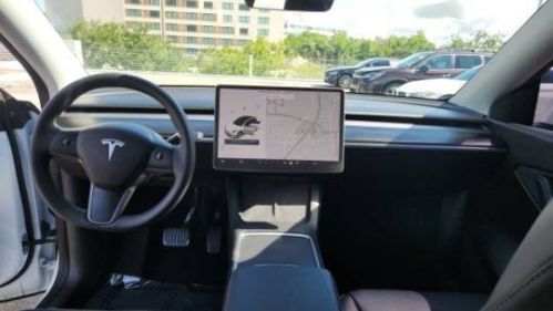 2022 Tesla Model Y - Images - 24