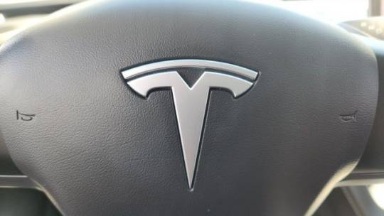 2022 Tesla Model Y - Images - 38