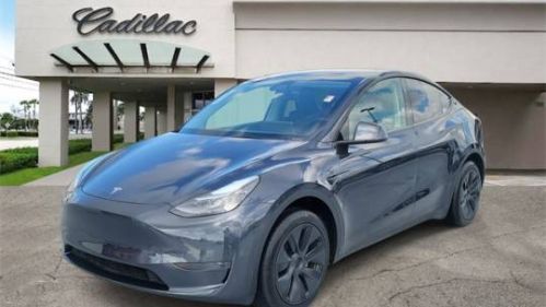2025 Tesla Model Y - Images - 1
