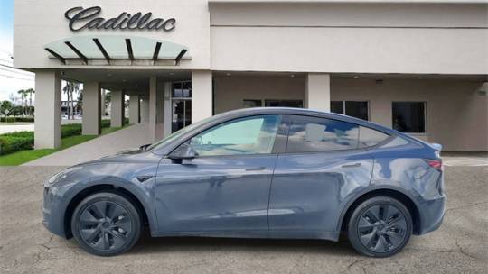 2025 Tesla Model Y - Images - 2