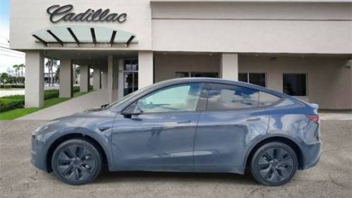 2025 Tesla Model Y - Images - 2