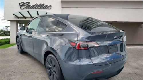 2025 Tesla Model Y - Images - 3